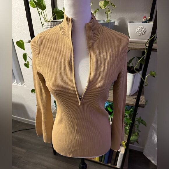Ribbed camel colored brand new Boston Proper 3/4 zip w belle sleeves medium - Picture 5 of 9